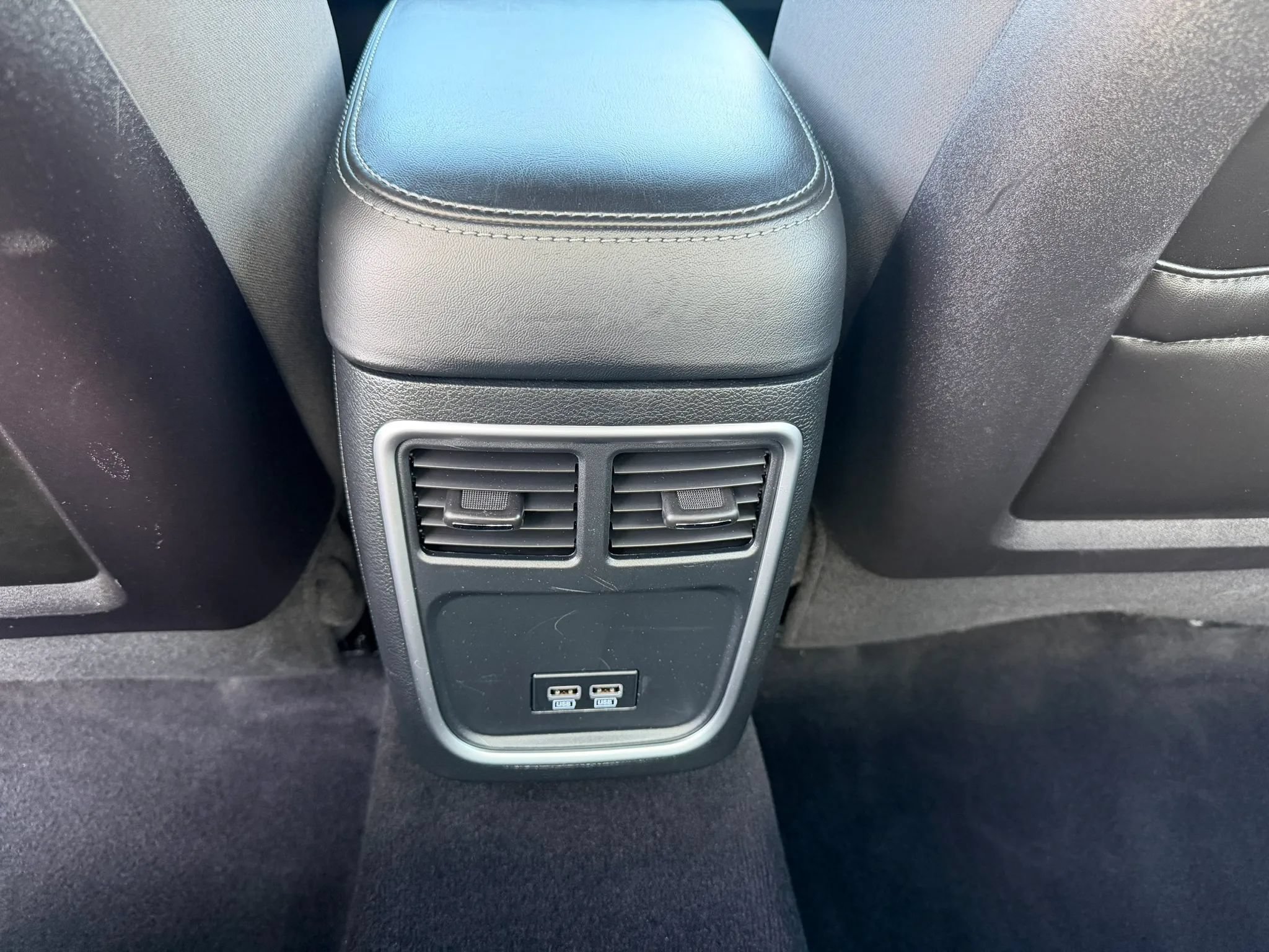 Used 2019 Dodge Charger SXT AWD/4WD image 36