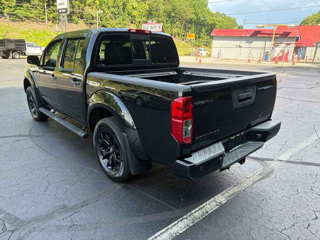 Used 2021 Nissan Frontier SV w/ Midnight Edition Floor Mats AWD/4WD image 3