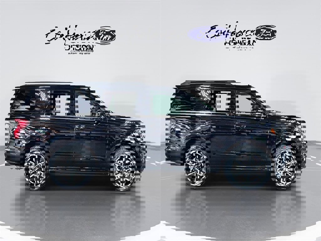 Used 2021 Ford Expedition Limited image 10