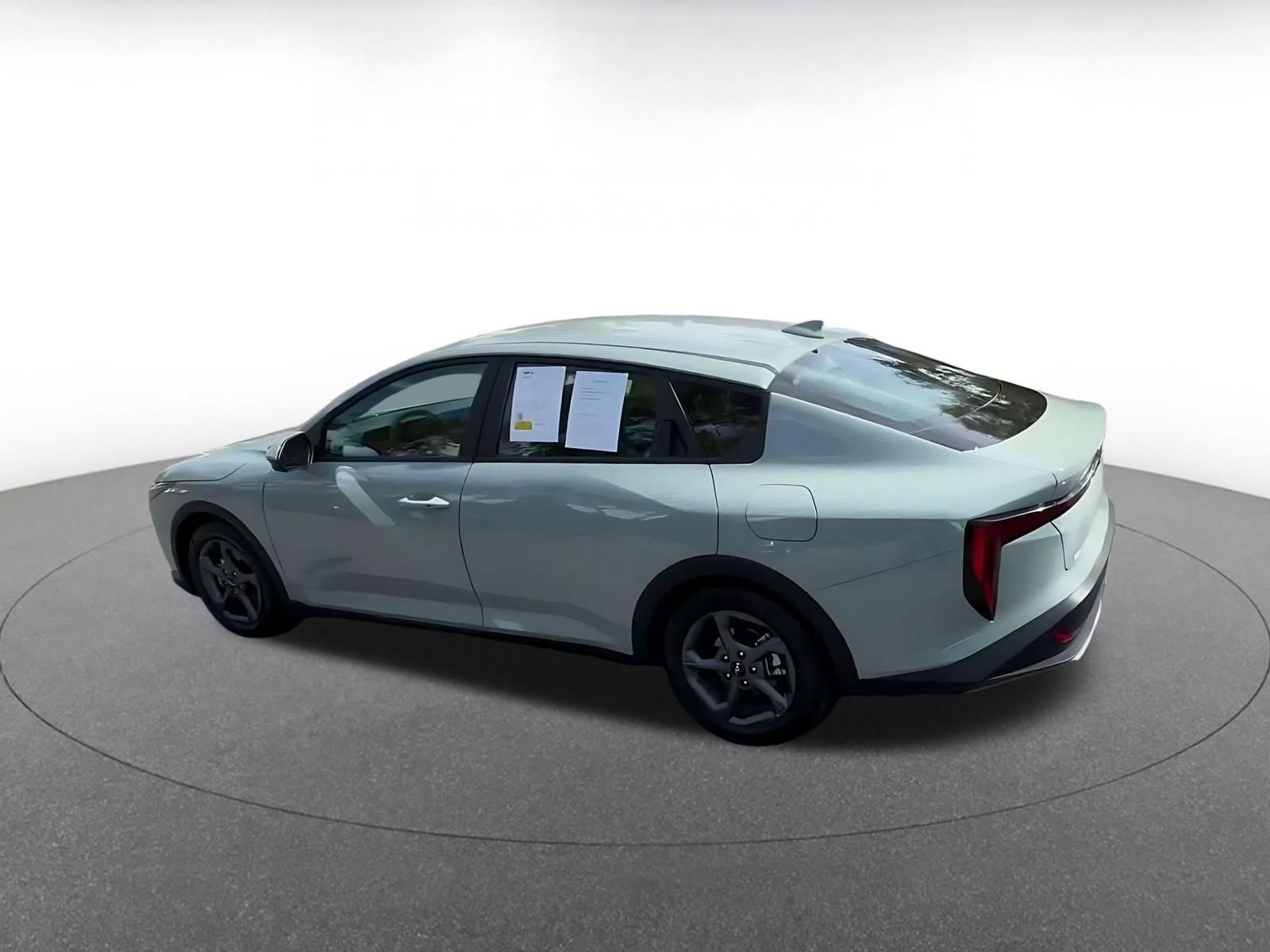 Used 2026 Kia K4 FWD image 9