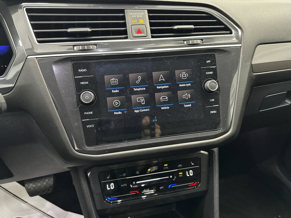 Used 2023 Volkswagen Tiguan SE FWD image 28