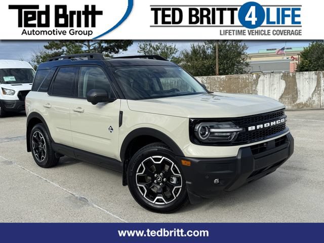 Used 2025 Ford Bronco Sport Outer Banks w/ Outer Banks Tech Package+ AWD/4WD image 1