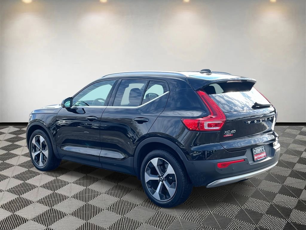 Used 2023 Volvo XC40 B5 Ultimate w/ Climate Package image 5