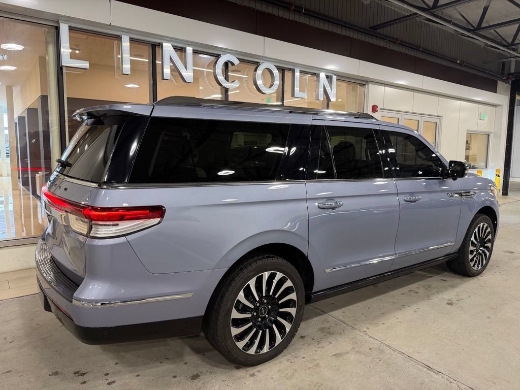 Used 2022 Lincoln Navigator L Black Label AWD/4WD image 7