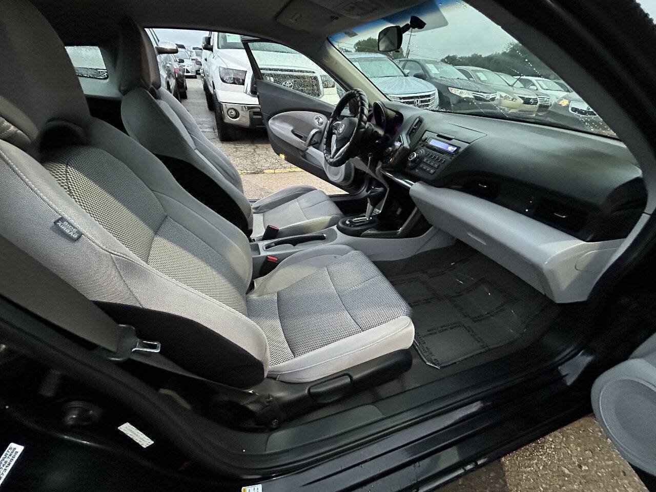 Used 2011 Honda CR-Z EX image 23