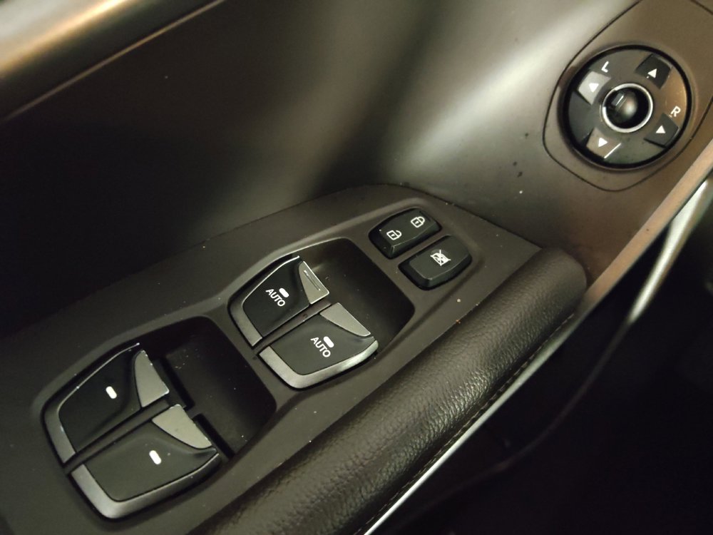 Used 2017 Hyundai Santa Fe SE image 27