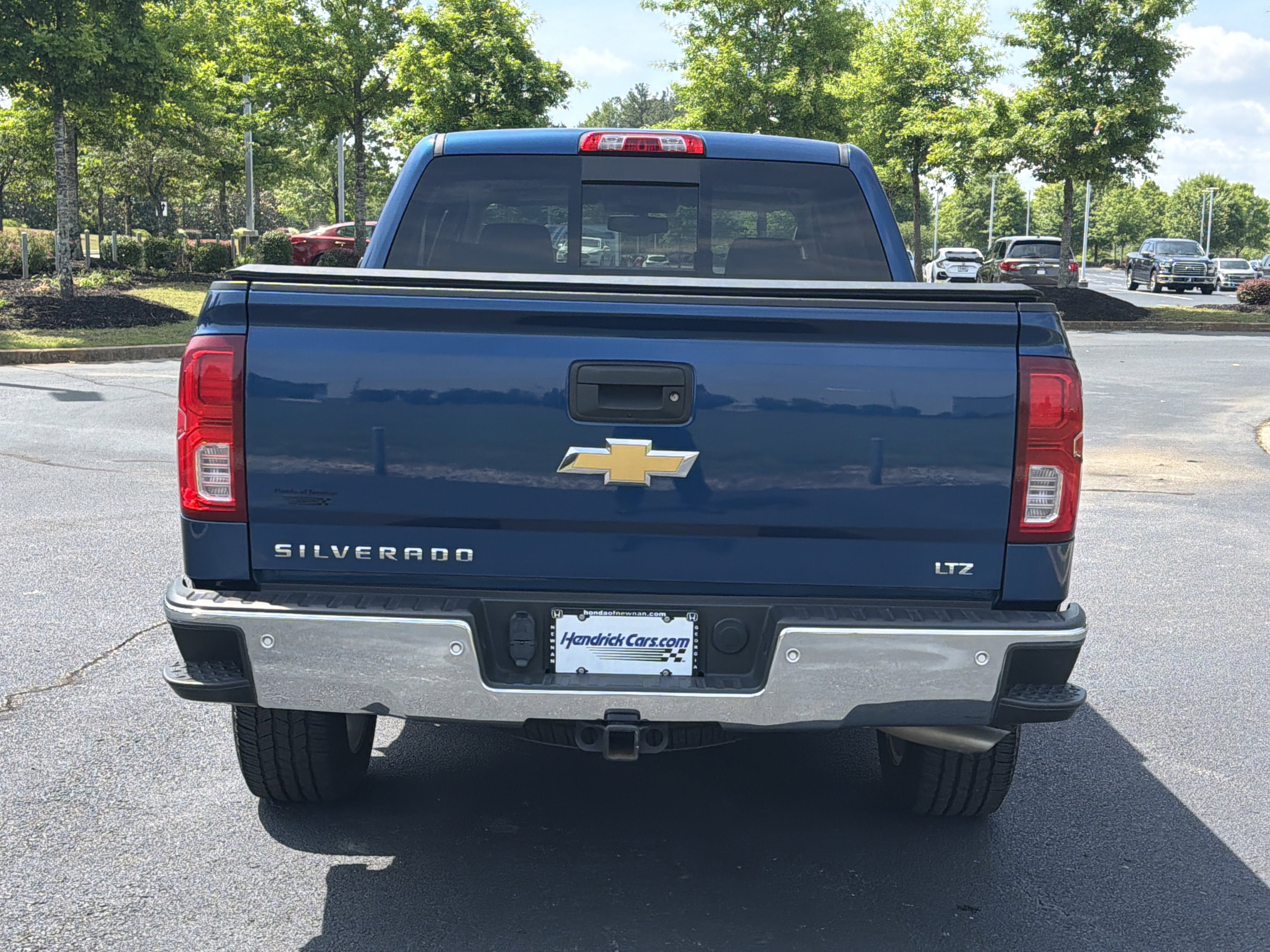 Used 2017 Chevrolet Silverado 1500 LTZ w/ Sport Package AWD/4WD image 8
