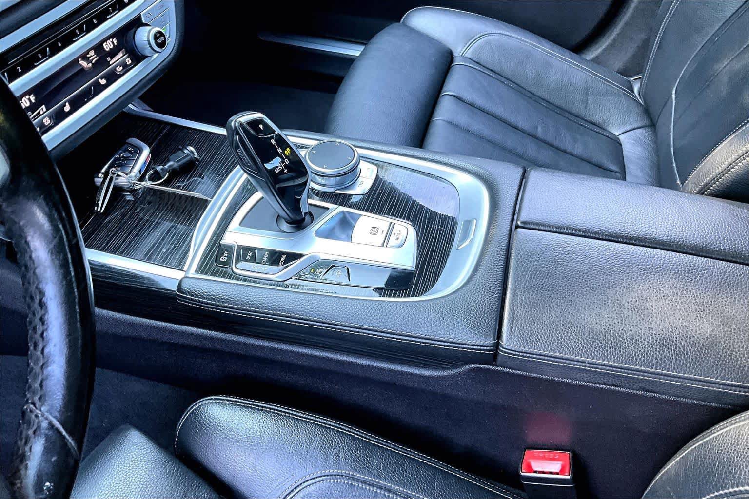 Used 2019 BMW 740i xDrive w/ M Sport Package AWD/4WD image 15