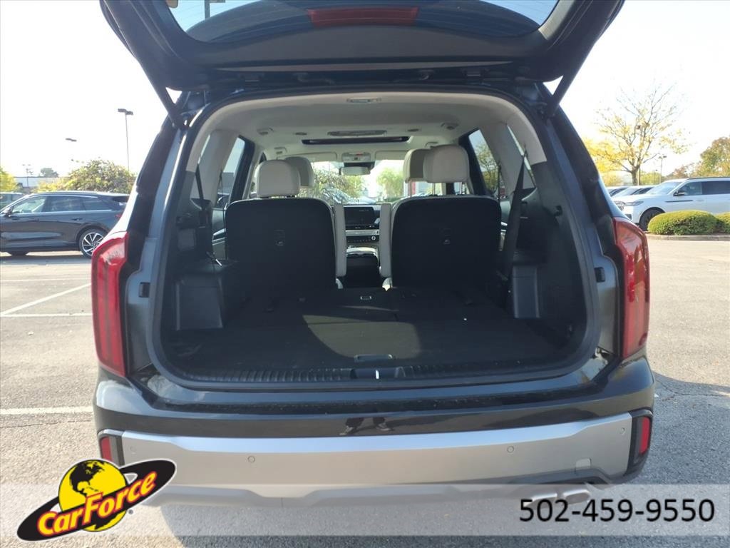 Used 2025 Kia Telluride S image 7
