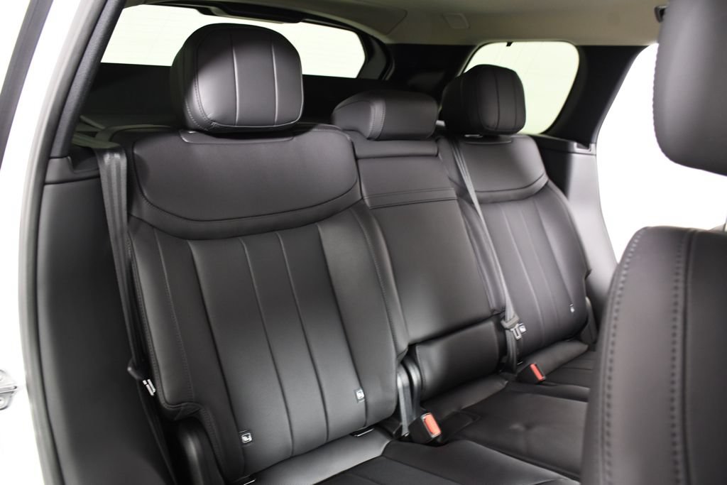 Used 2026 Land Rover Range Rover SE AWD/4WD image 22