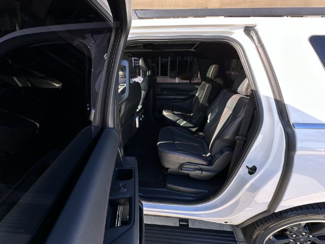 Used 2023 Ford Expedition Max Limited RWD image 27