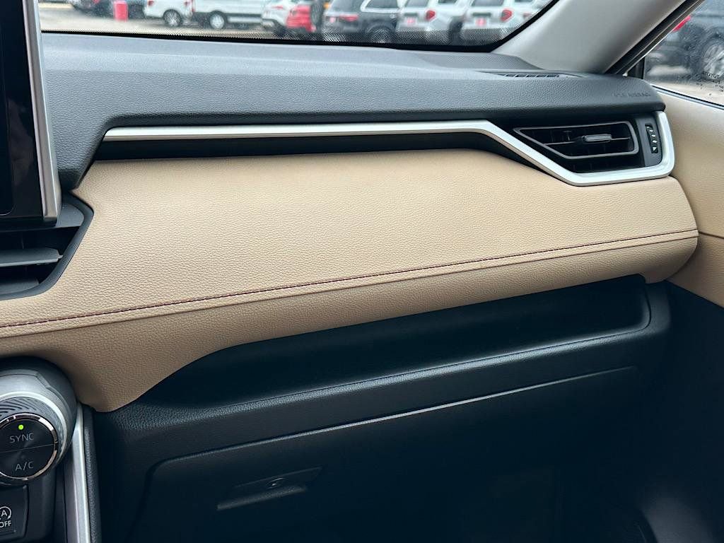 Certified 2025 Toyota RAV4 XLE image 27