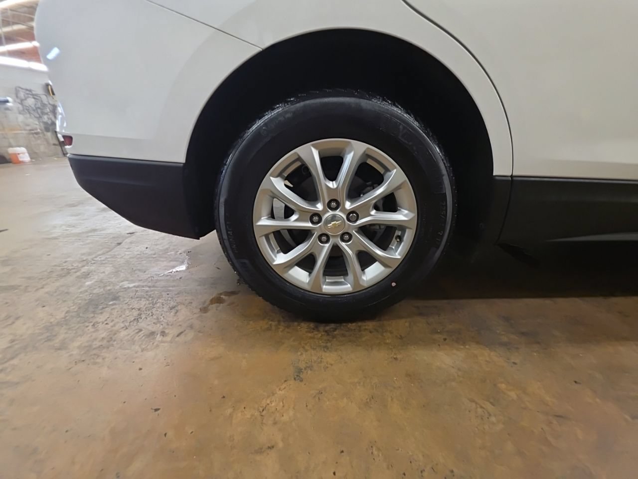 Used 2021 Chevrolet Equinox LT FWD image 12