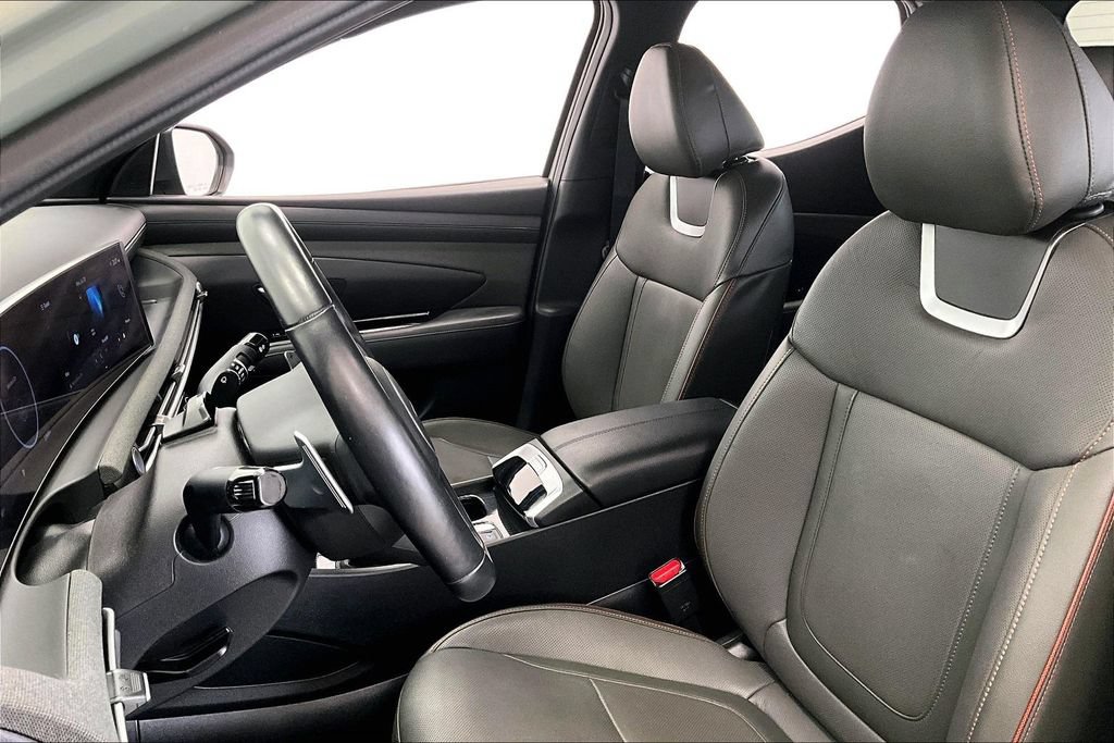 Certified 2025 Hyundai Santa Cruz Limited AWD/4WD image 26