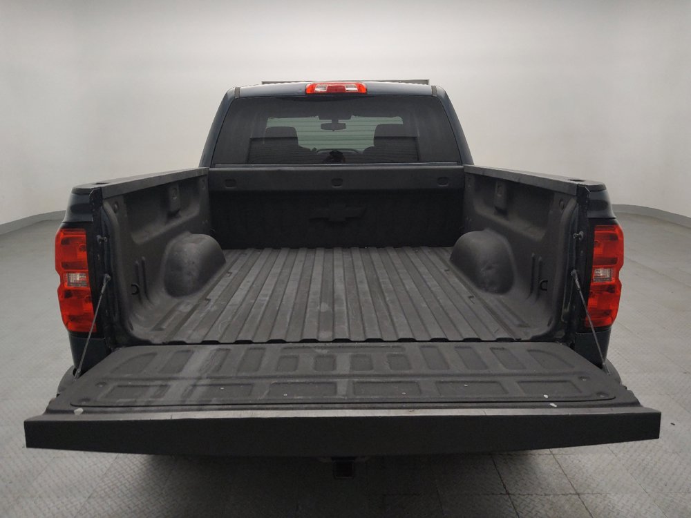 Used 2018 Chevrolet Silverado 1500 W/T AWD/4WD image 29