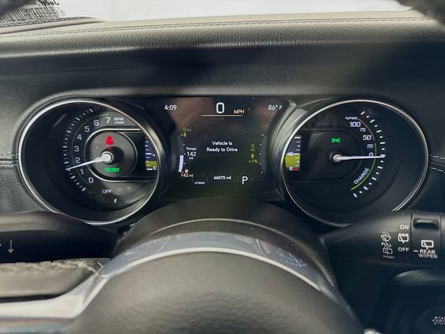 Used 2022 Jeep Wrangler Unlimited Sahara w/ Cold Weather Group image 12