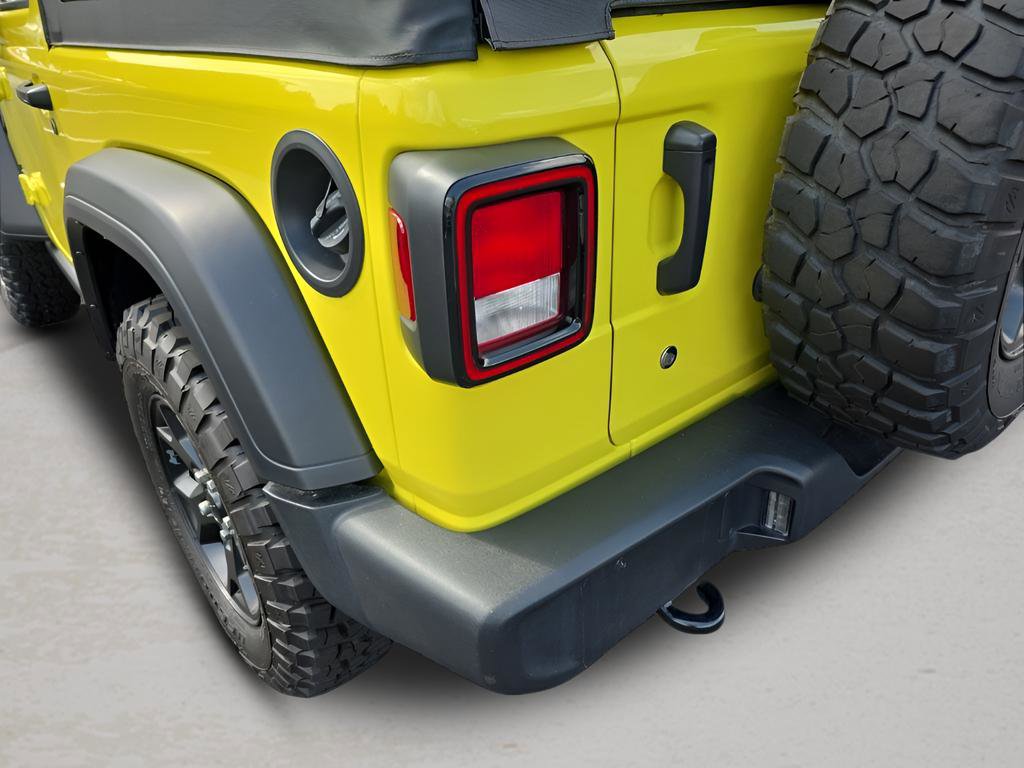 Used 2023 Jeep Wrangler Willys image 12