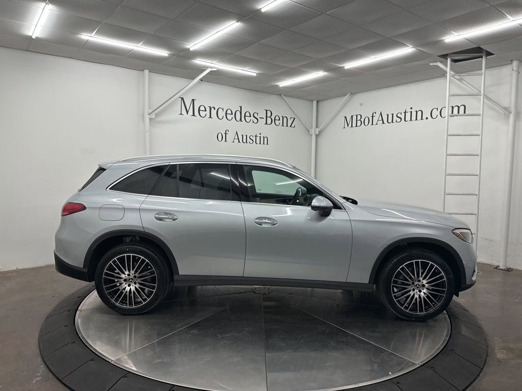 Used 2026 Mercedes-Benz GLC 300 image 8