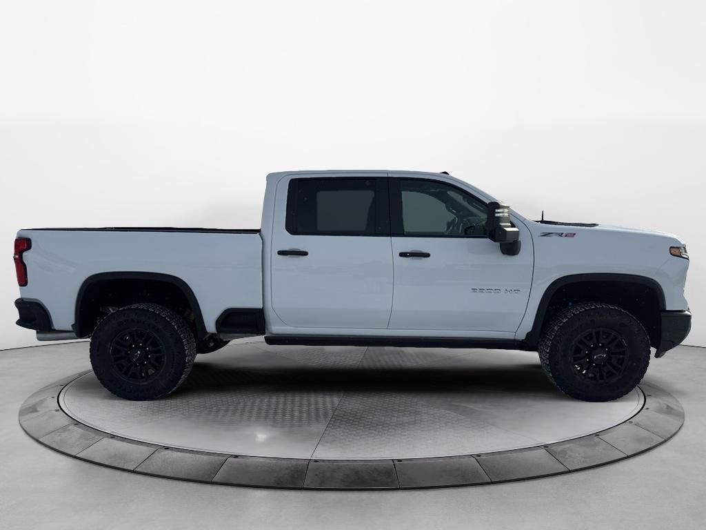 New 2026 Chevrolet Silverado 2500 ZR2 image 6