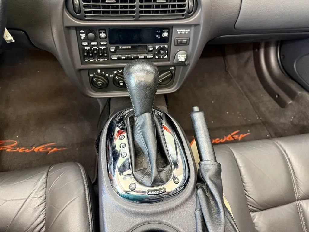 Used 2001 Plymouth Prowler RWD image 22