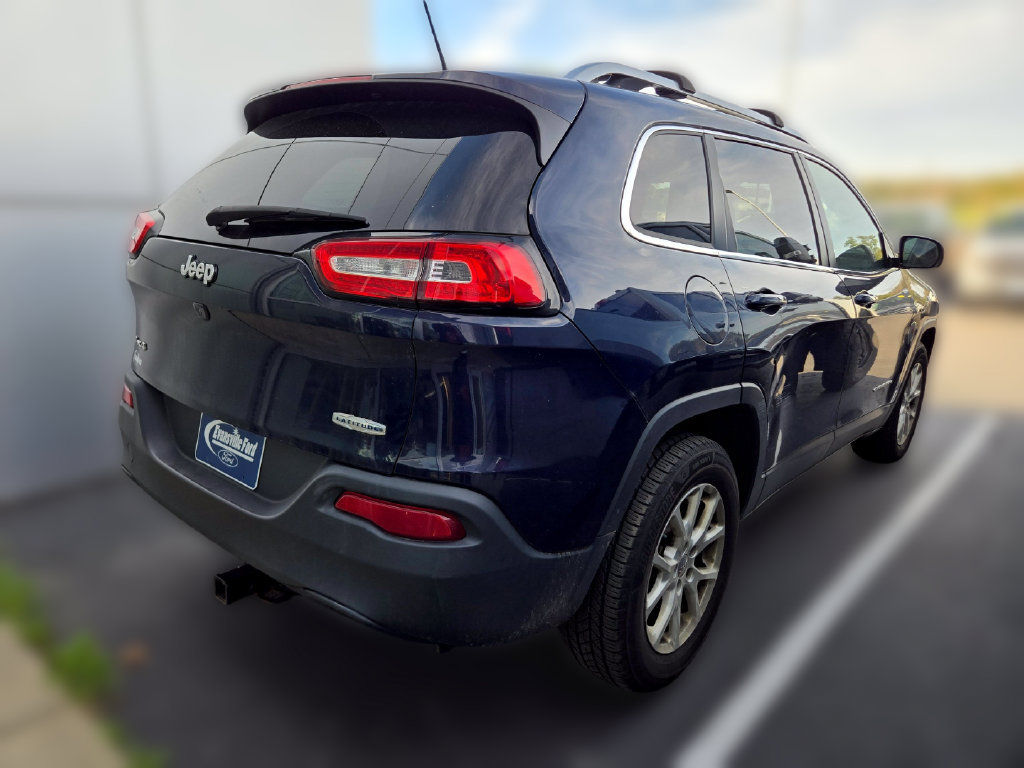 Used 2015 Jeep Cherokee Latitude AWD/4WD image 6
