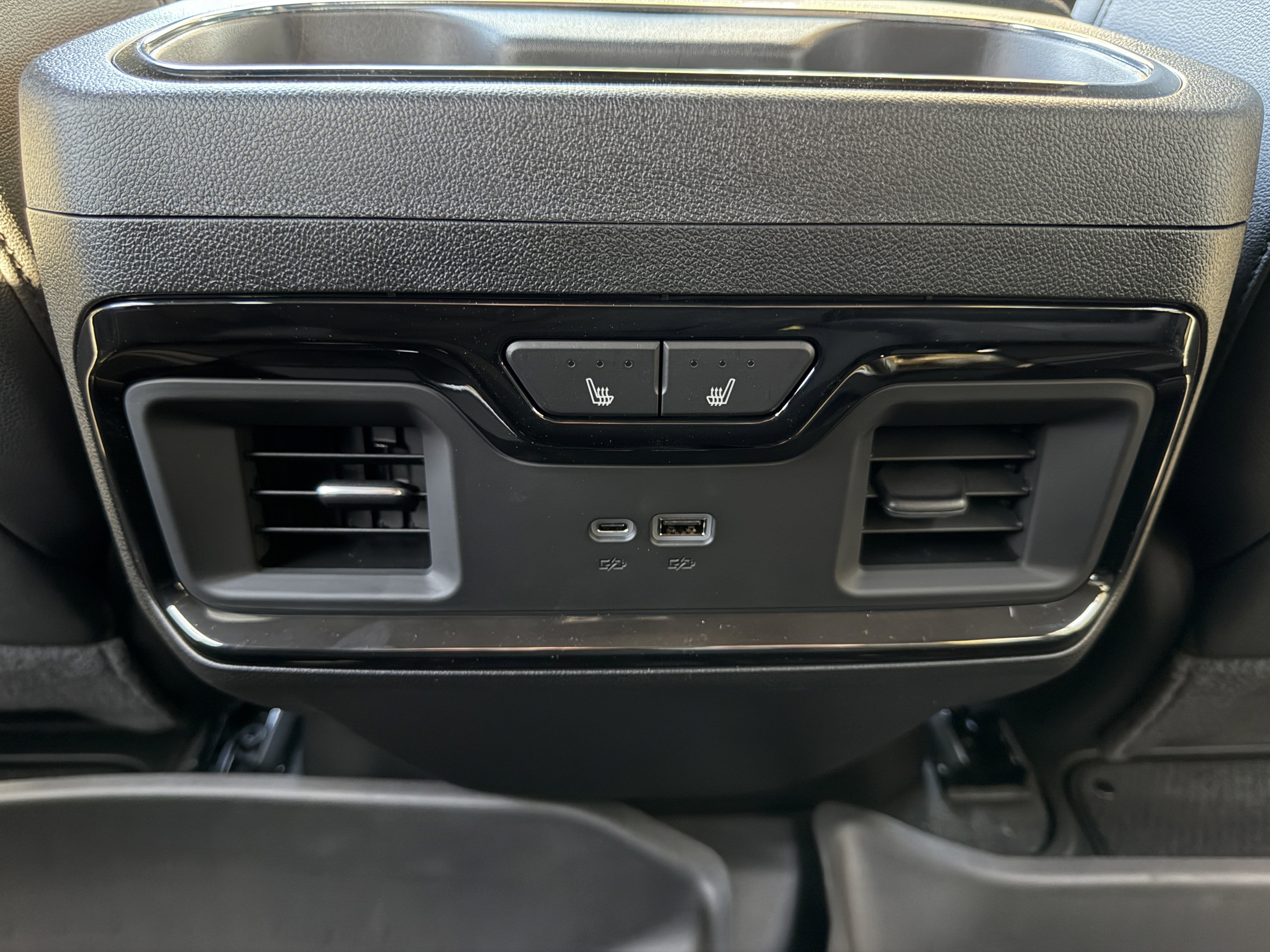 New 2026 GMC Sierra 2500 AT4 w/ Technology Package image 32