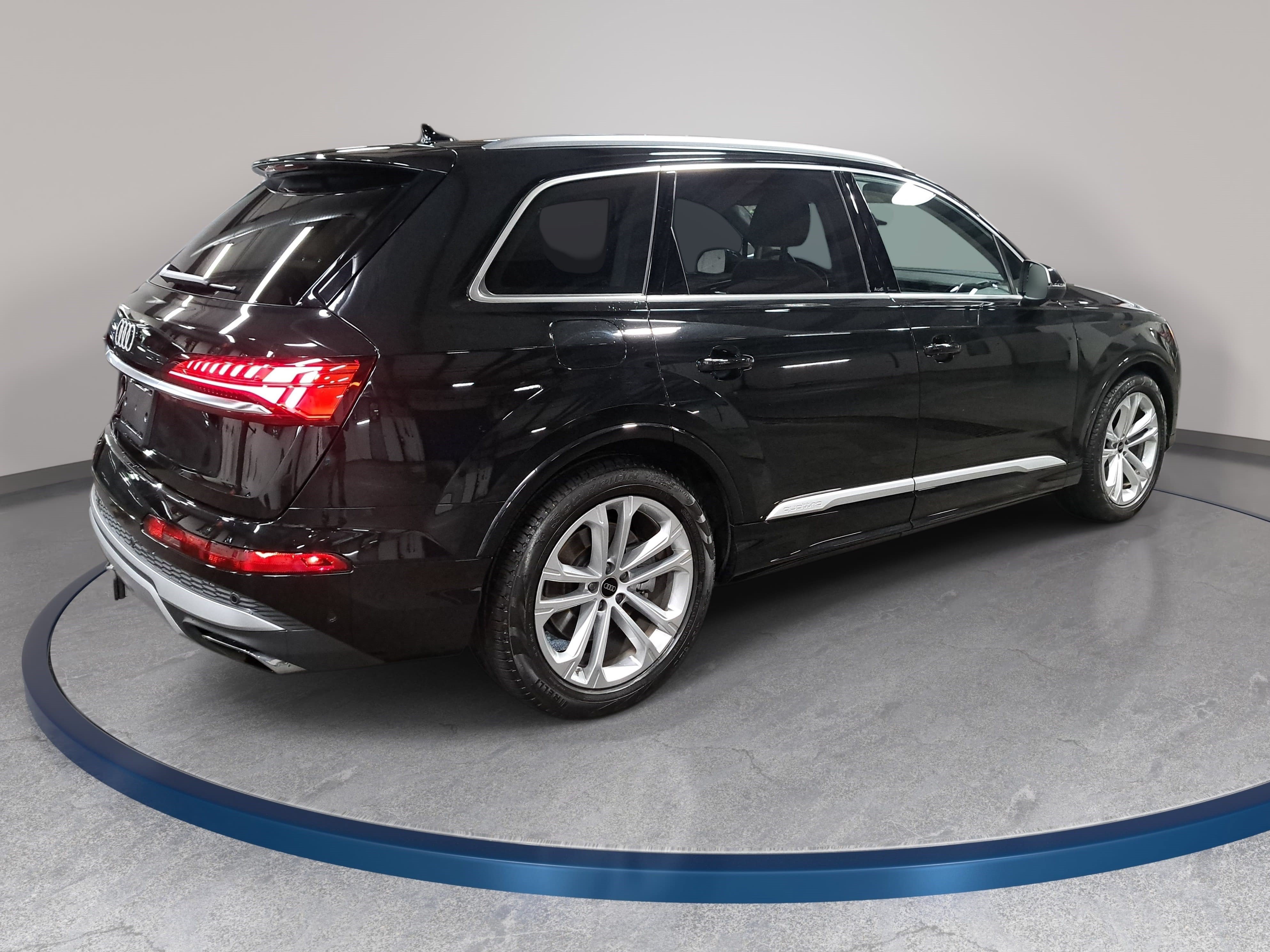 Used 2025 Audi Q7 3.0T Prestige AWD/4WD image 5