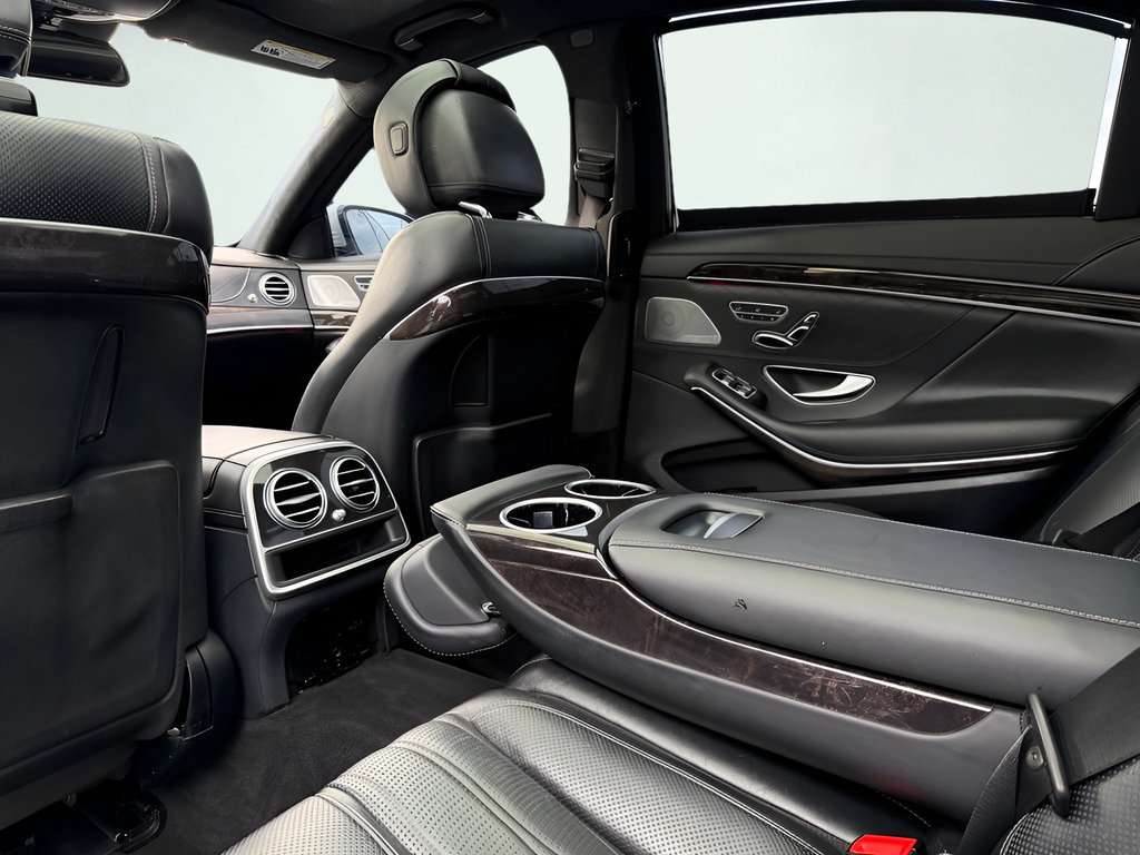 Used 2016 Mercedes-Benz S 63 AMG 4MATIC Sedan image 19