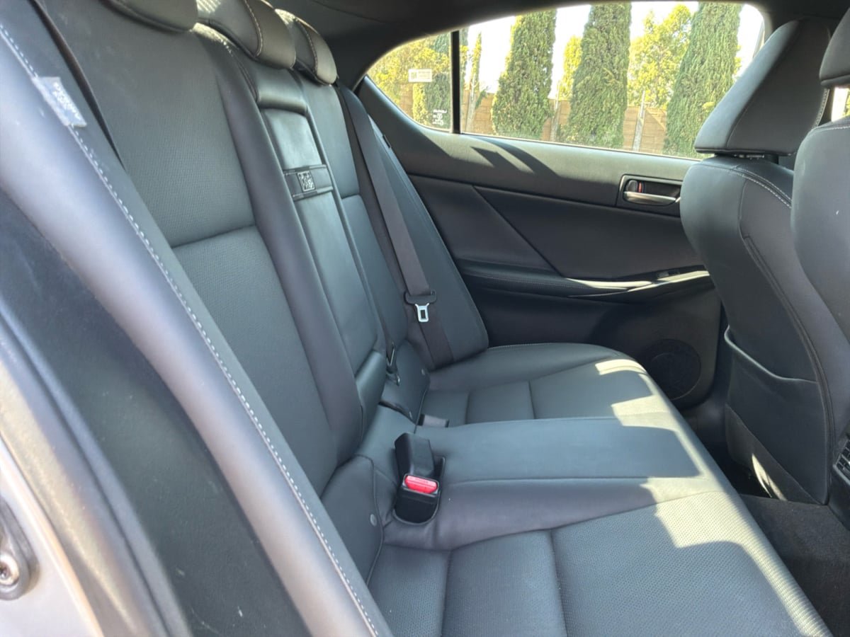 Used 2022 Lexus IS 300 w/ Premium Package RWD image 21