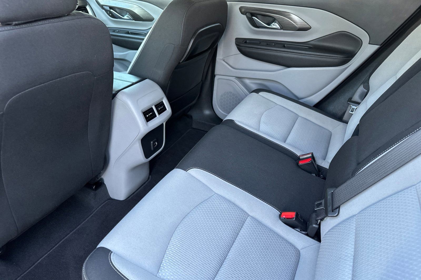 Certified 2022 GMC Terrain SLE w/ Driver Convenience Package image 13