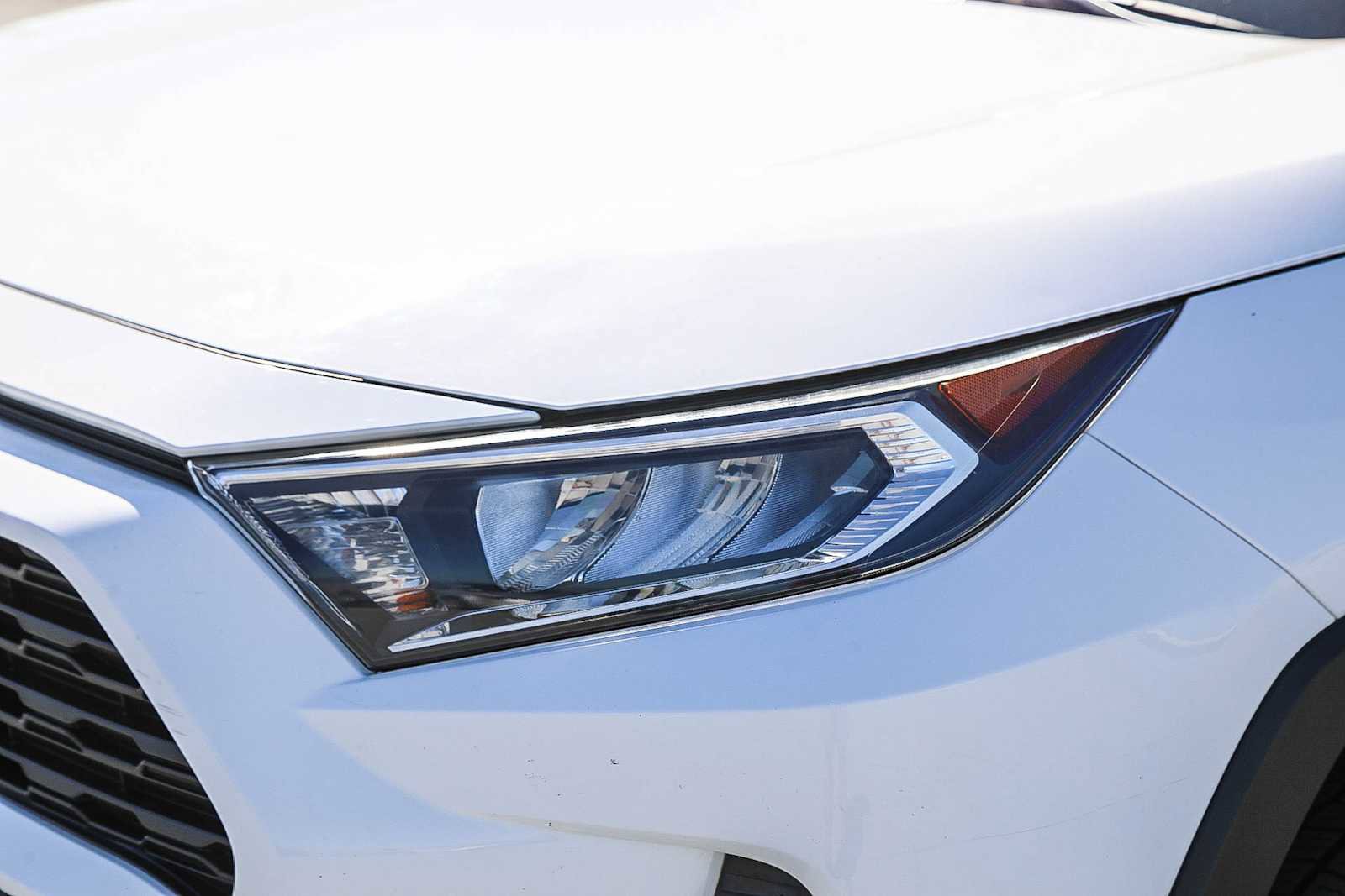 Certified 2020 Toyota RAV4 XLE image 9