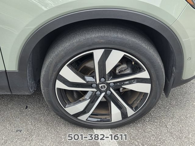 Used 2024 Volvo XC40 B5 Plus AWD/4WD image 19