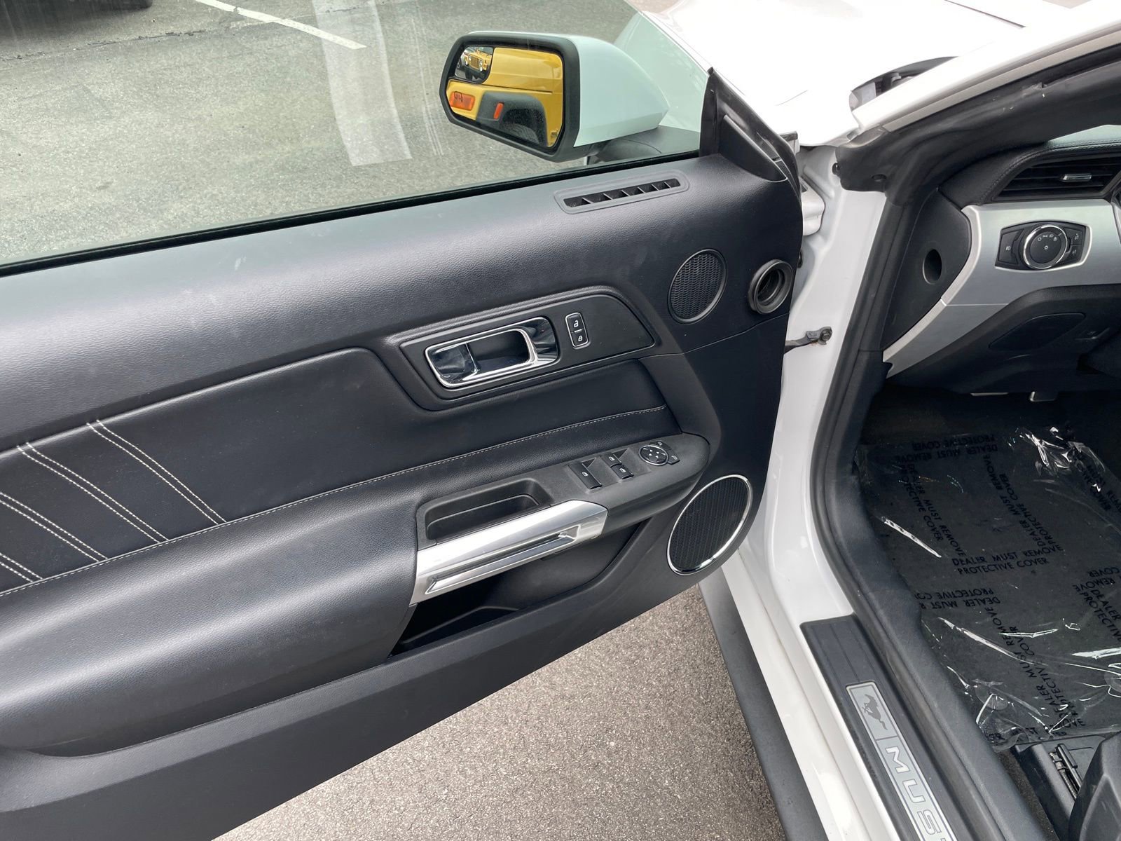 Used 2015 Ford Mustang GT Premium image 19