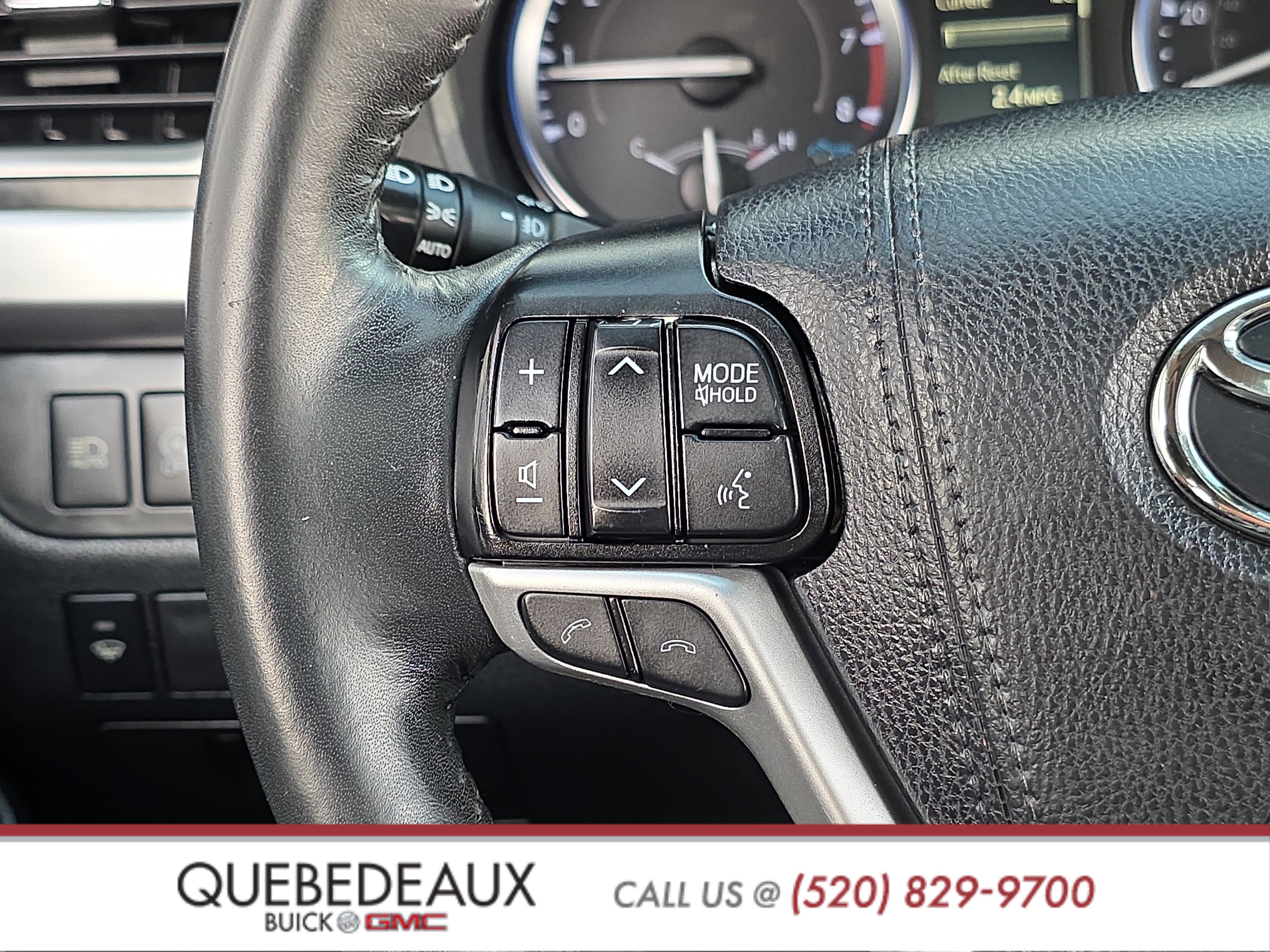 Used 2019 Toyota Highlander XLE AWD/4WD image 15