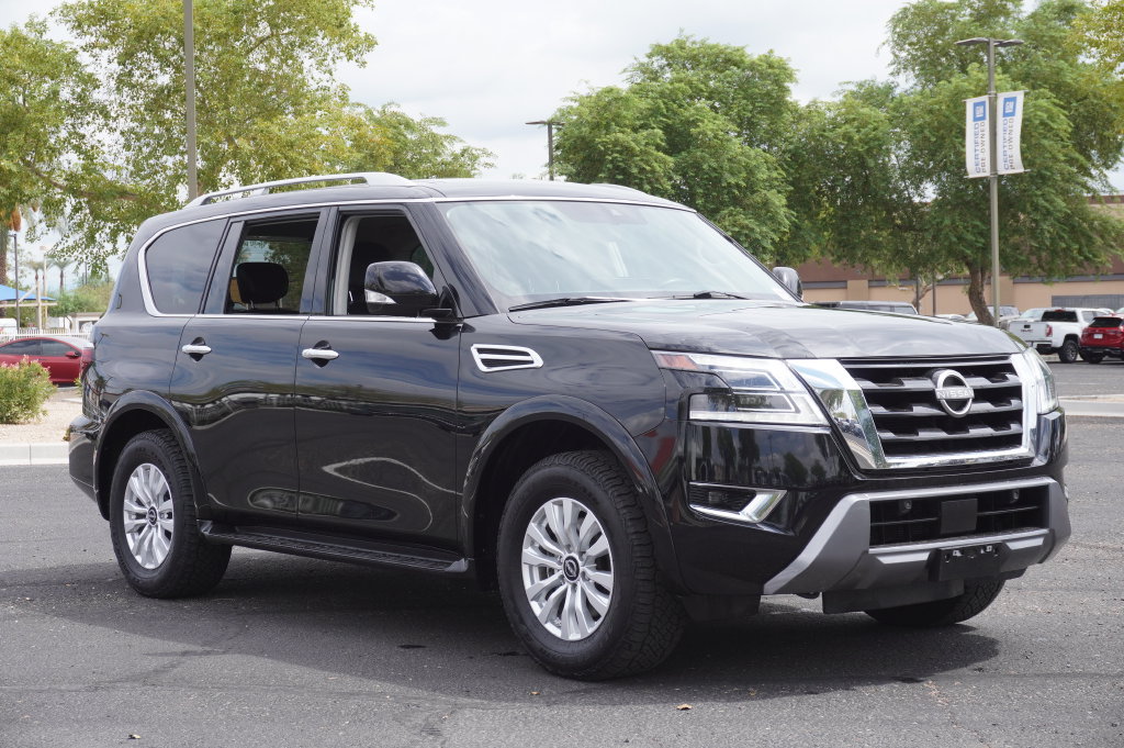 Used 2024 Nissan Armada SV RWD image 5