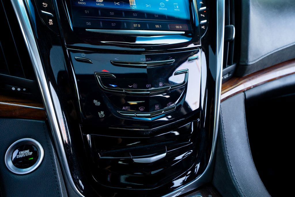 Used 2017 Cadillac Escalade Premium Luxury AWD/4WD image 42