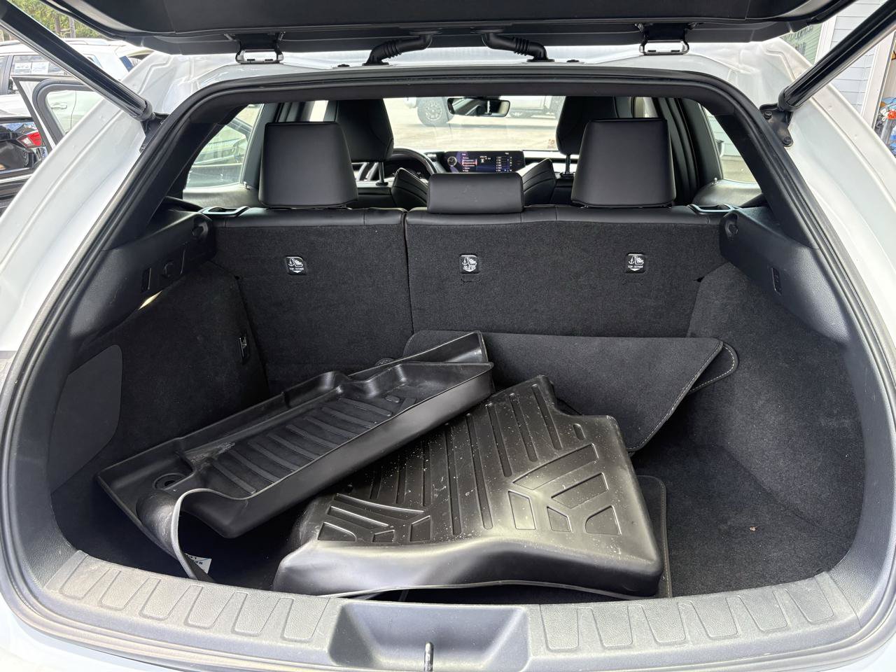 Used 2020 Lexus UX 200 F Sport FWD image 11