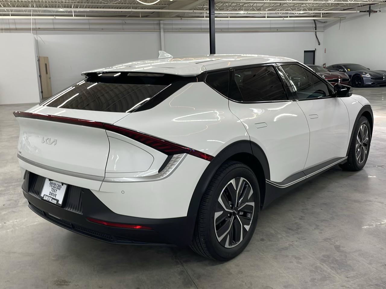 Used 2024 Kia EV6 Light RWD image 7