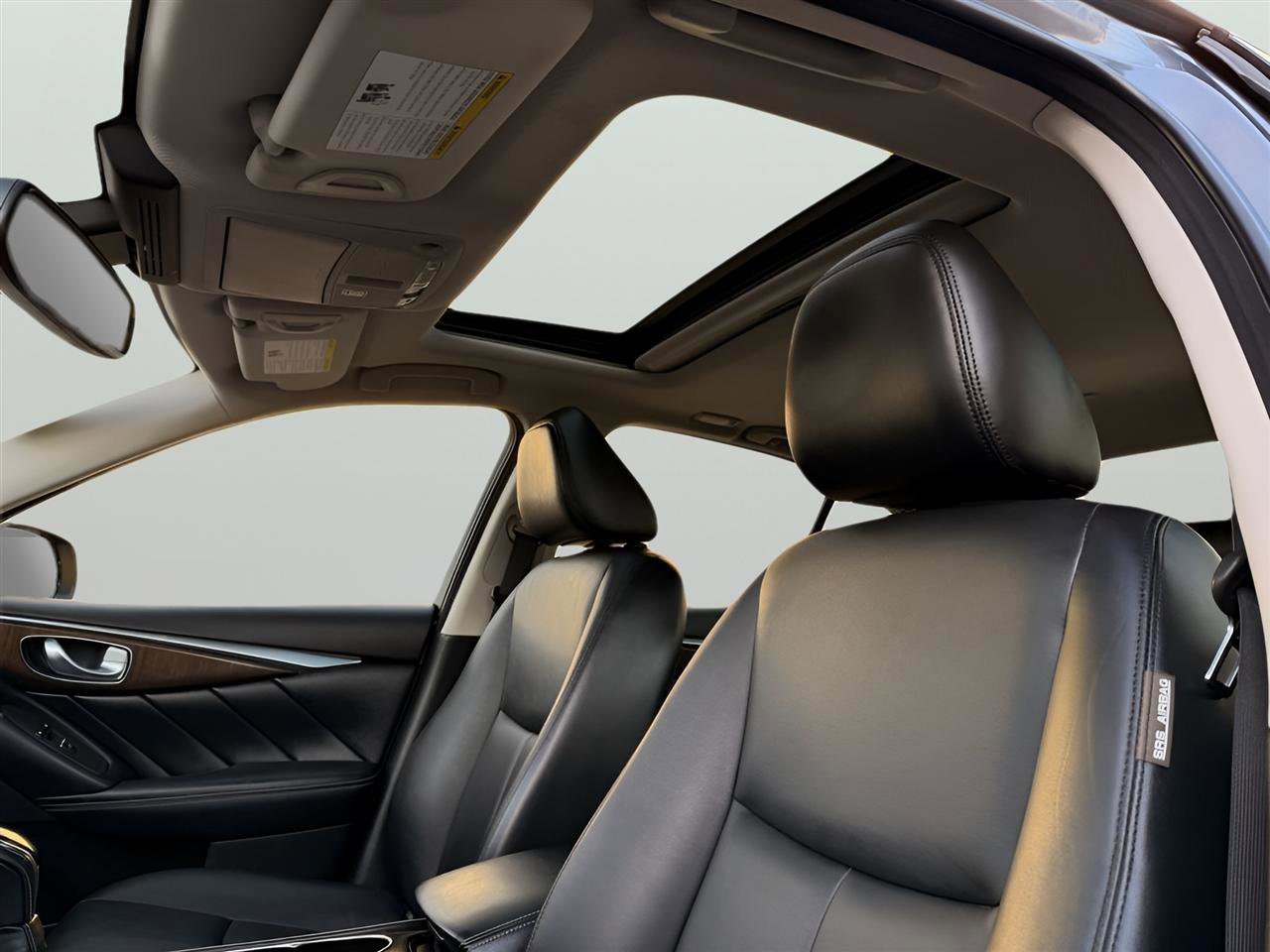 Used 2018 INFINITI Q50 Luxe w/ Essential Package (3.0T Luxe) image 15