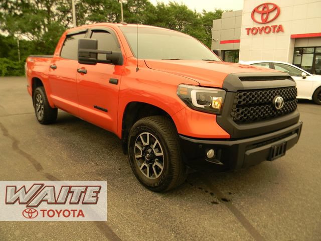 Used 2017 Toyota Tundra Limited w/ Limited Premium Package
