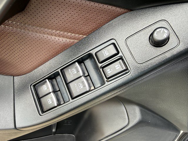 Used 2017 Subaru Forester 2.5i Touring AWD/4WD image 14