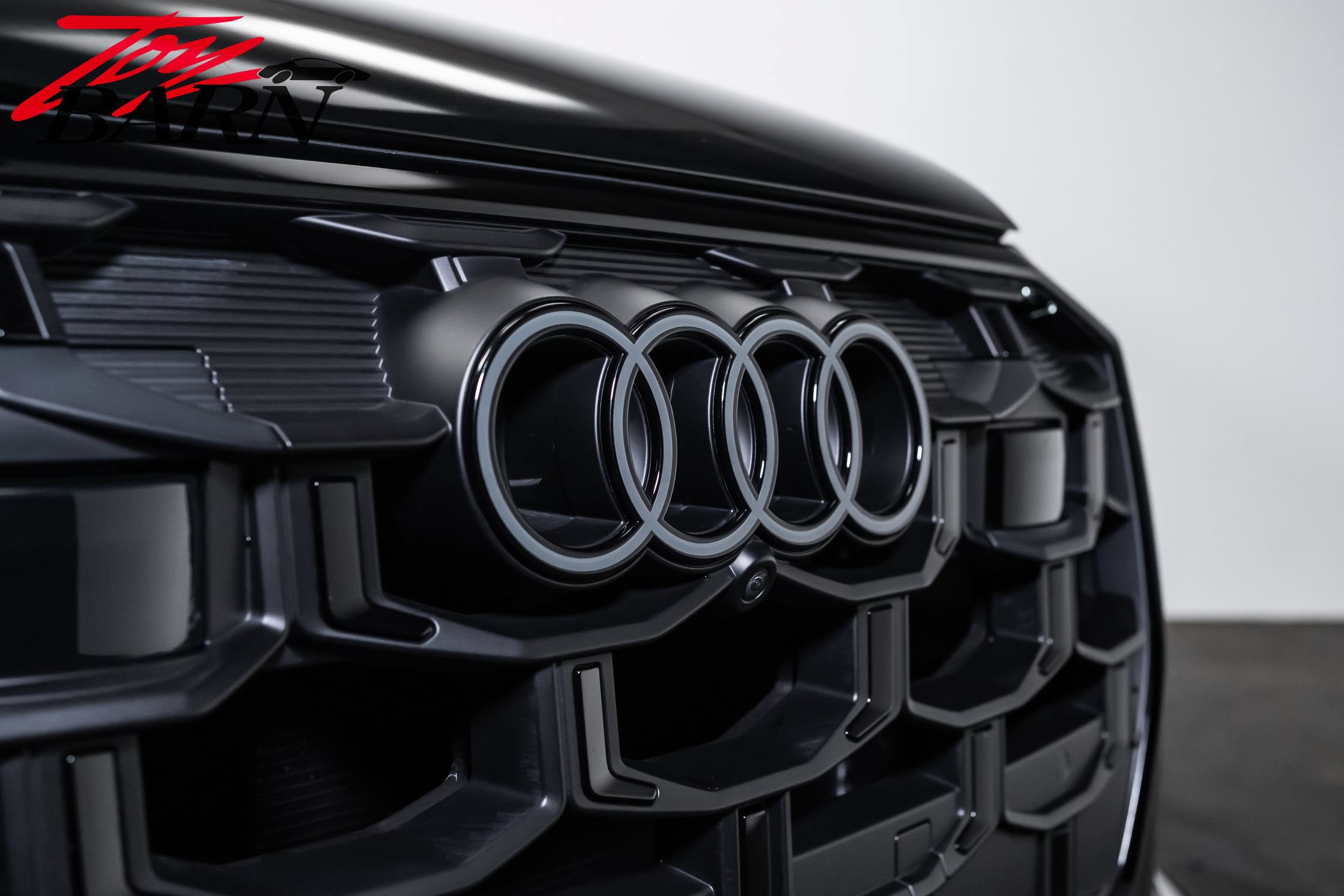 Used 2025 Audi SQ7 Prestige AWD/4WD image 9