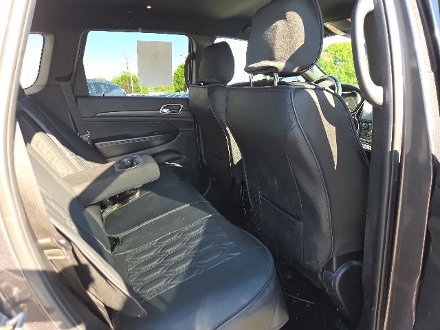 Used 2016 Jeep Grand Cherokee Laredo w/ All-Weather Capability Group AWD/4WD image 51