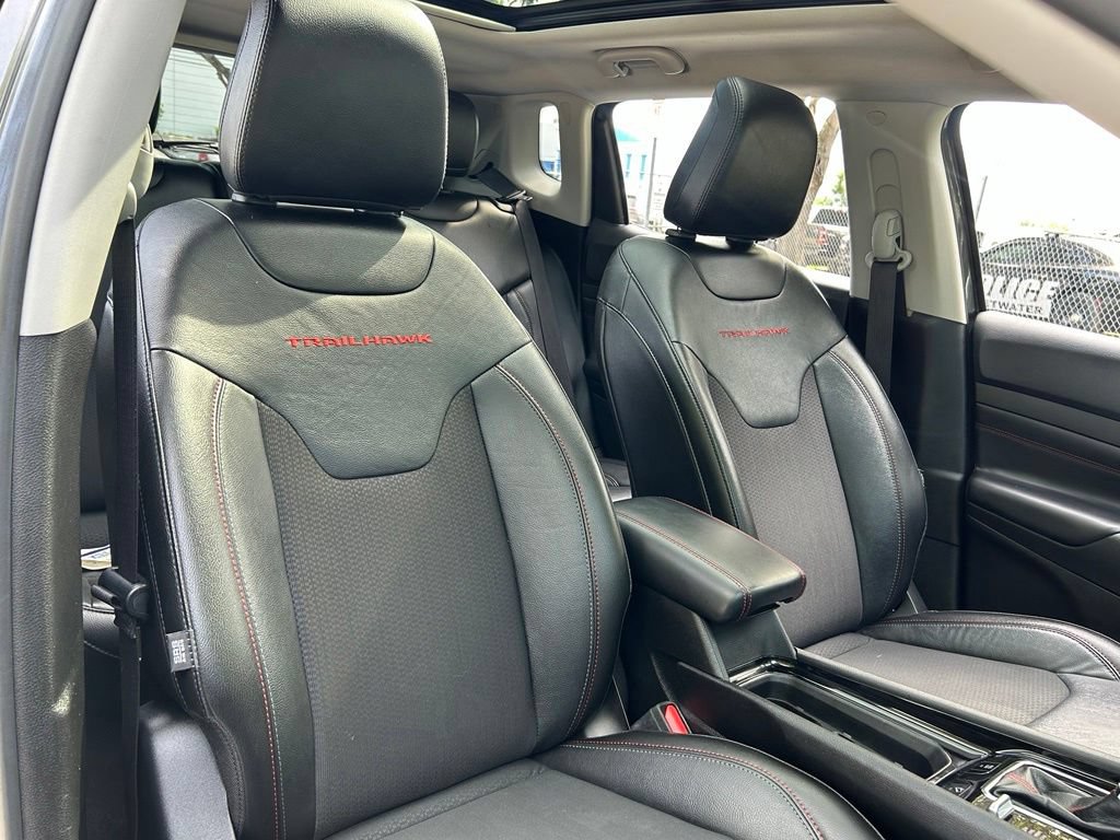 Used 2022 Jeep Compass Trailhawk w/ Sun and Sound Group AWD/4WD image 48