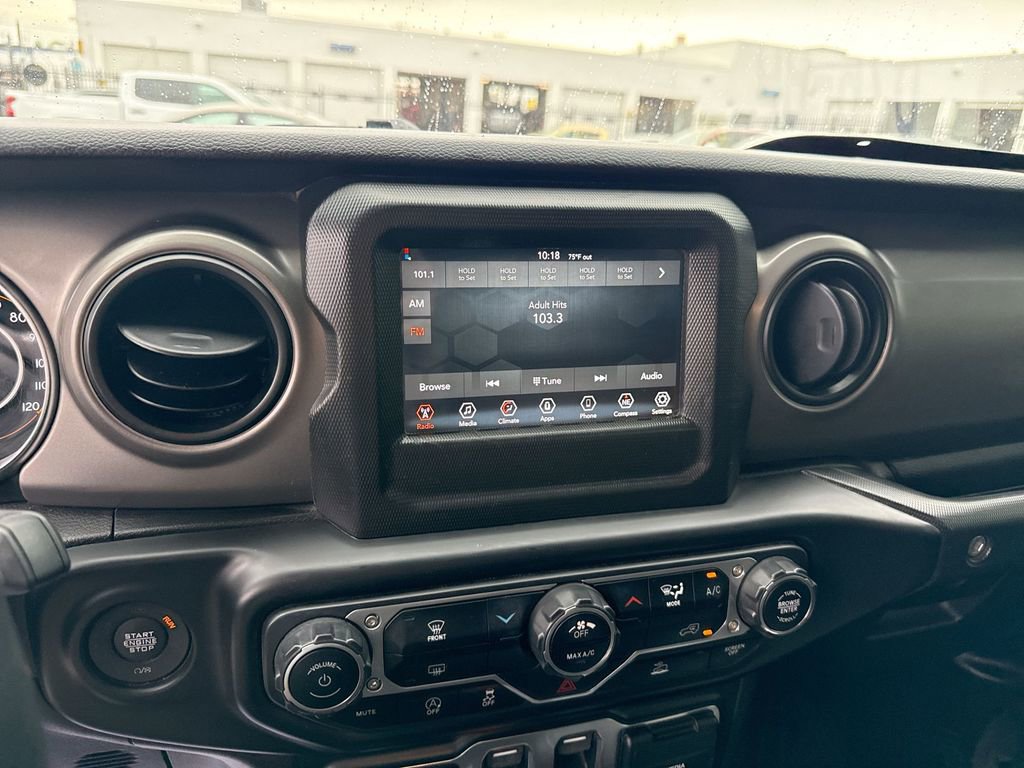 Used 2022 Jeep Wrangler Sport AWD/4WD image 22