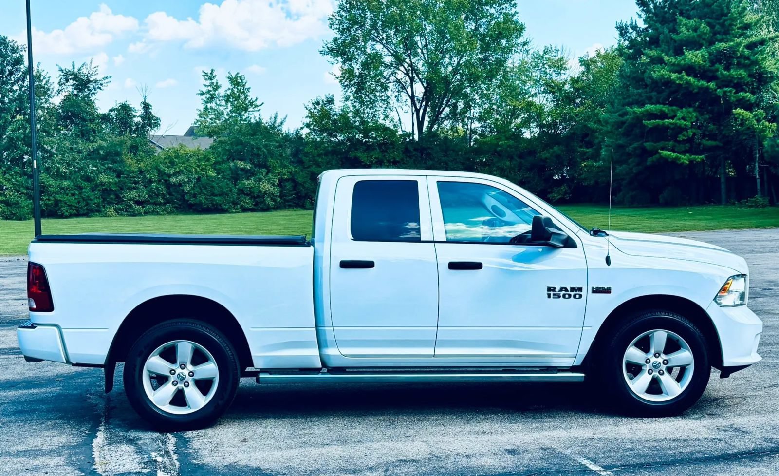 Used 2014 RAM 1500 Express AWD/4WD image 2