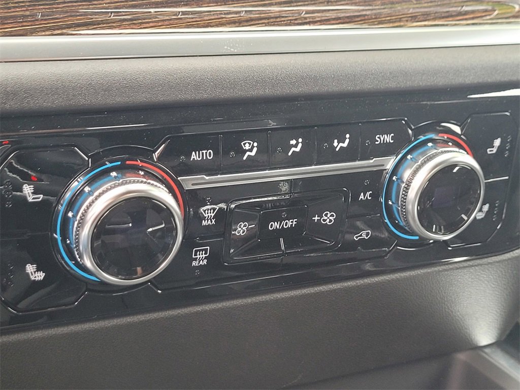 New 2026 GMC Sierra 1500 Elevation w/ Preferred Package image 15