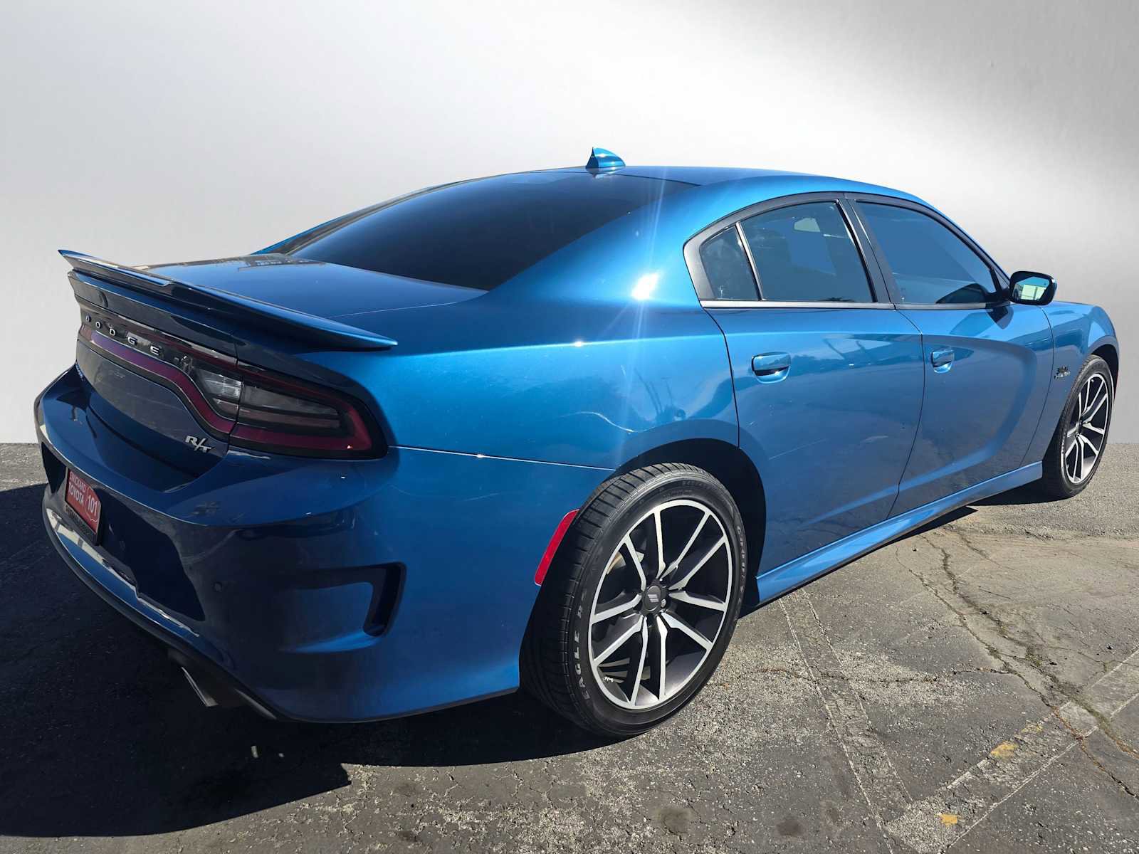 Used 2022 Dodge Charger R/T w/ Plus Group image 3