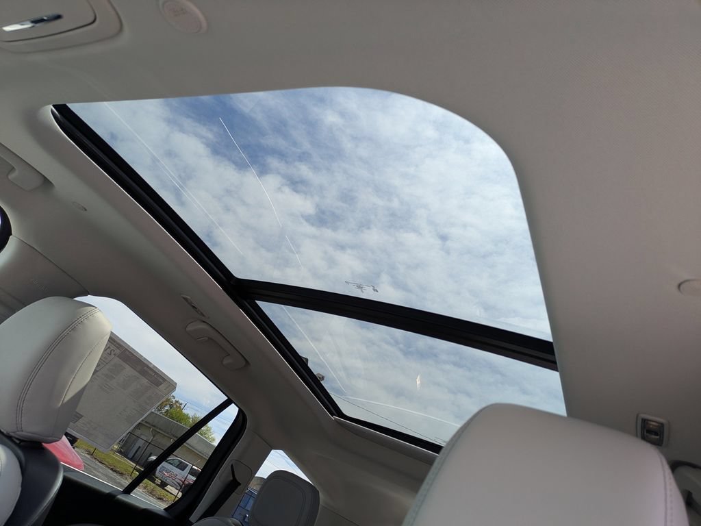 New 2026 Lincoln Aviator Reserve w/ Illumination Package RWD image 19