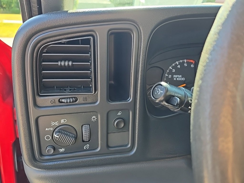 Used 2006 Chevrolet Silverado 1500 W/T image 14